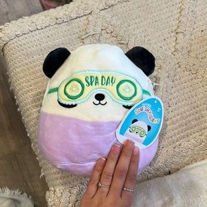 Spa day Panda Squishmallow